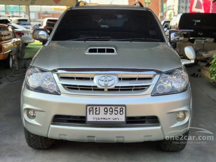 2005 Toyota FORTUNER V SUV