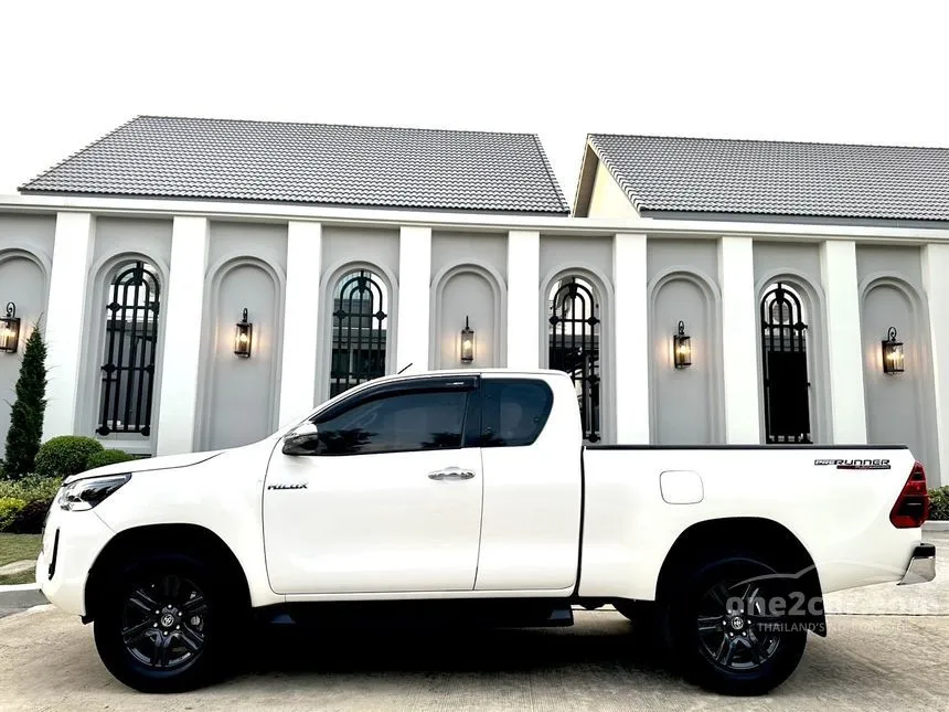 2022 Toyota HILUX REVO Prerunner Entry Double Cab Pickup