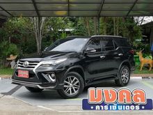 2015 Toyota Fortuner 2.8 (ปี 15-18) V SUV AT