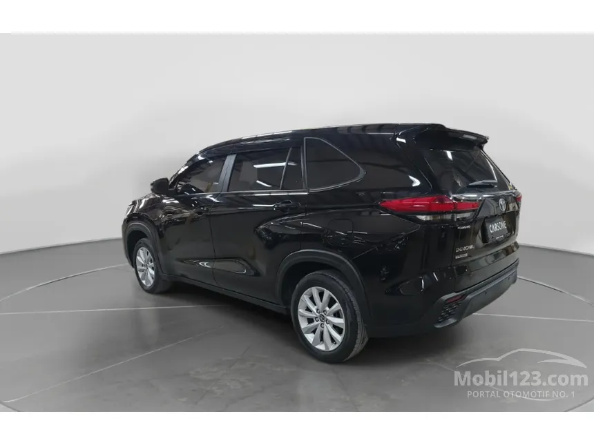 2022 Toyota Kijang Innova Zenix V (Non Premium Color) MPV