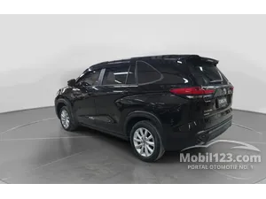 2022 Toyota Kijang Innova Zenix 2.0 V (Non Premium Color) MPV