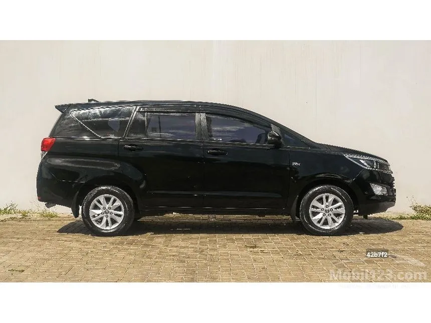 2020 Toyota Kijang Innova V MPV