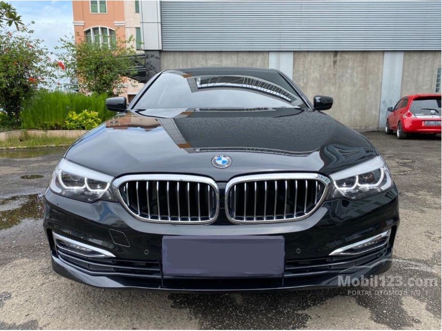 Jual Mobil BMW 530i 2018 Luxury 2.0 di DKI Jakarta Automatic Sedan ...