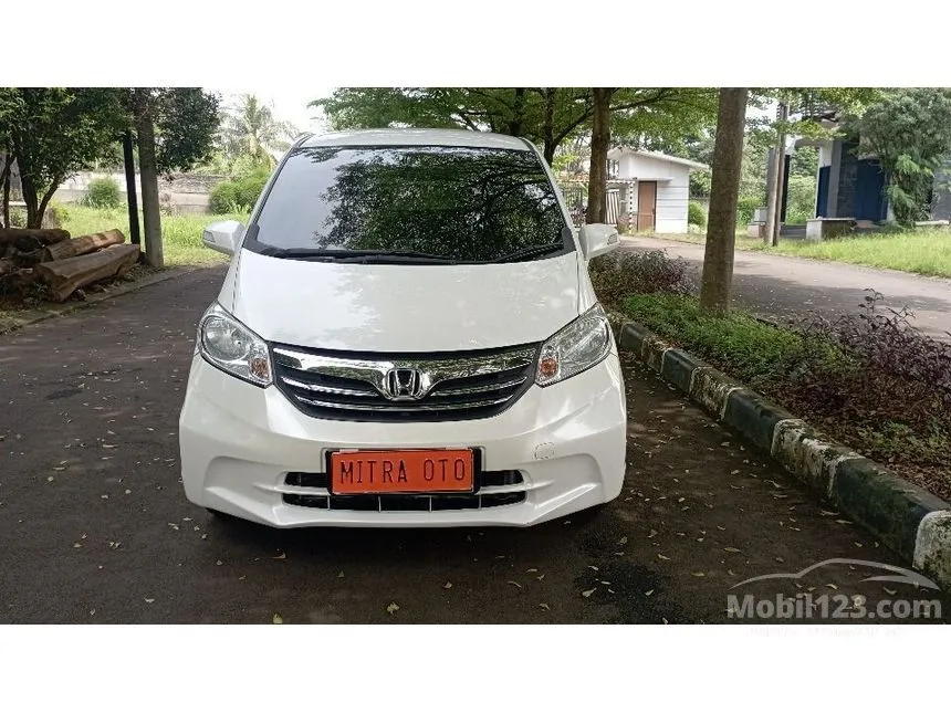Jual Mobil Honda Freed 2013 S 1.5 di Jawa Barat Automatic MPV Putih Rp 155.000.000