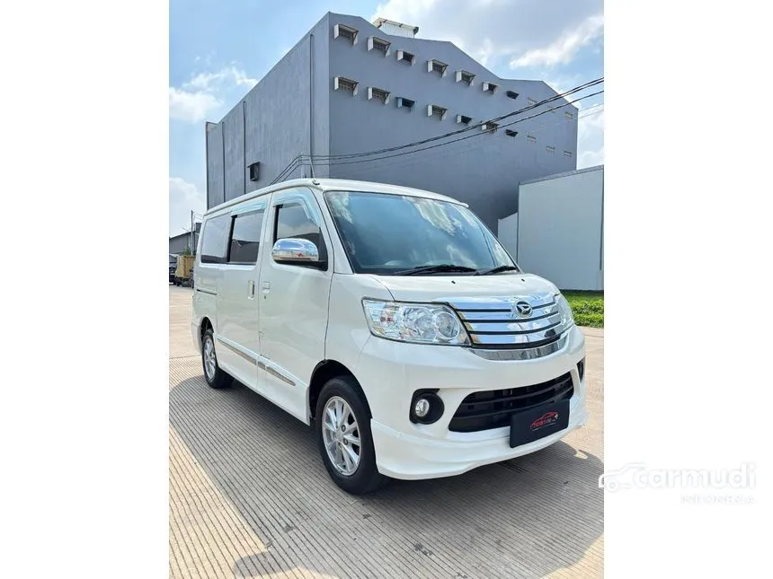 2020 Daihatsu Luxio X Van