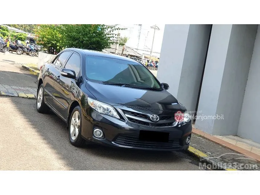 2012 Toyota Corolla Altis V Sedan