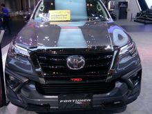 2019 Toyota Fortuner 2.4 TRD SUV