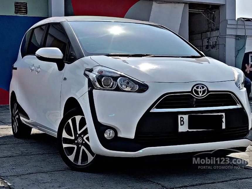 2017 Toyota Sienta V MPV