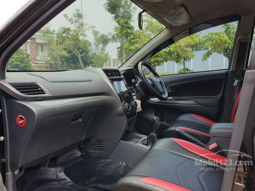 Jual Mobil  Toyota  Avanza 2021 Veloz  1 5 di Banten Manual 