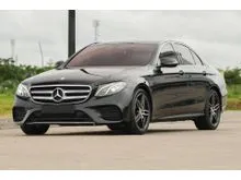 2017 Mercedes-Benz E300 2.0 AMG Line Sedan Panoramic Tipe Tertinggi Garansi Bebas Tabrak dan Banjir