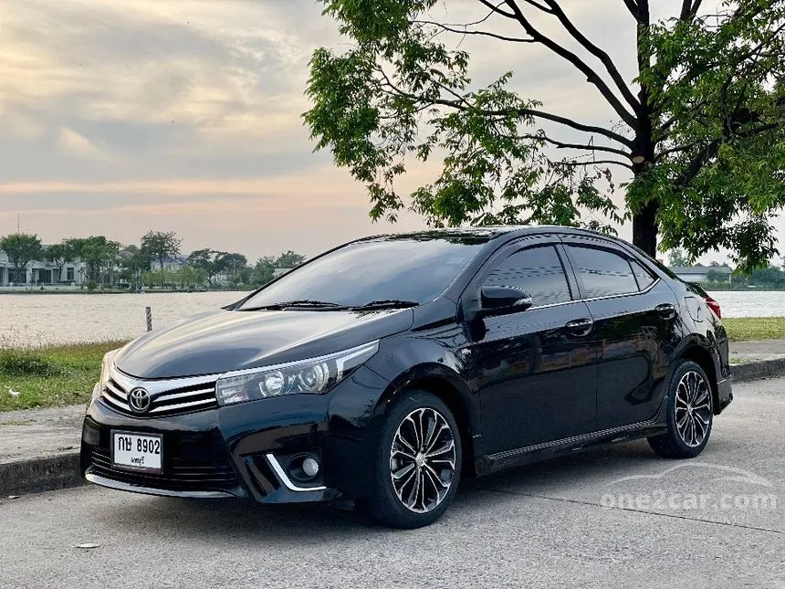 2015 Toyota Corolla Altis S Sedan
