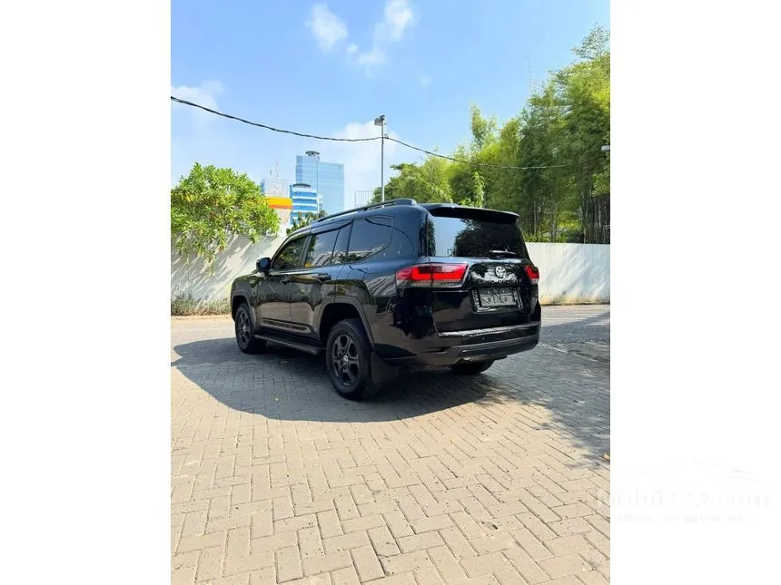 2024 Toyota Land Cruiser 300 GR-S SUV