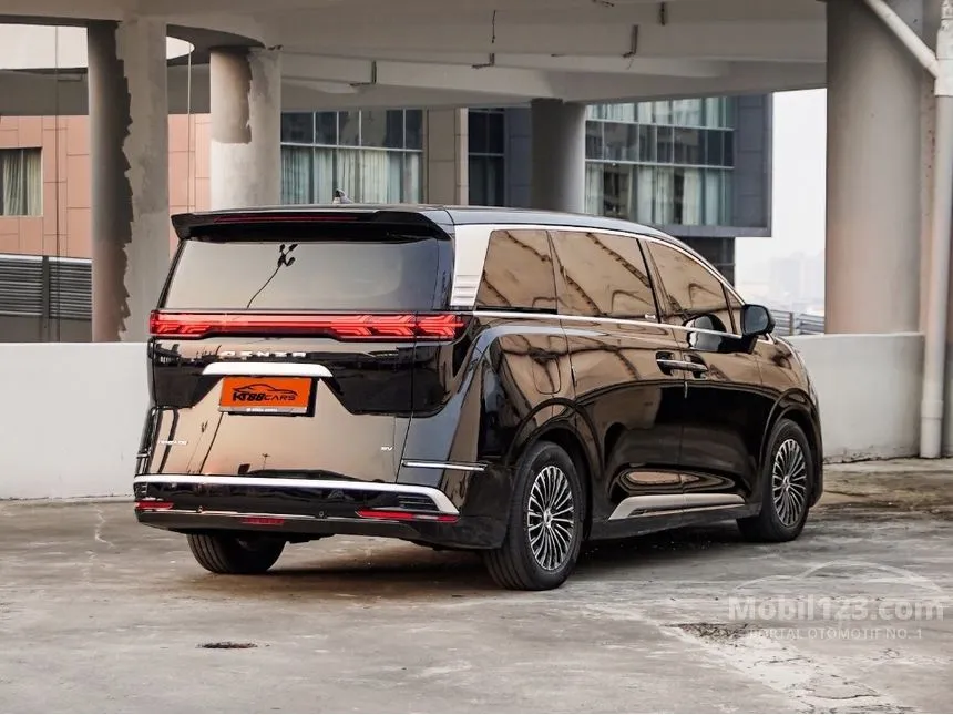 2025 Denza D9 Advanced MPV