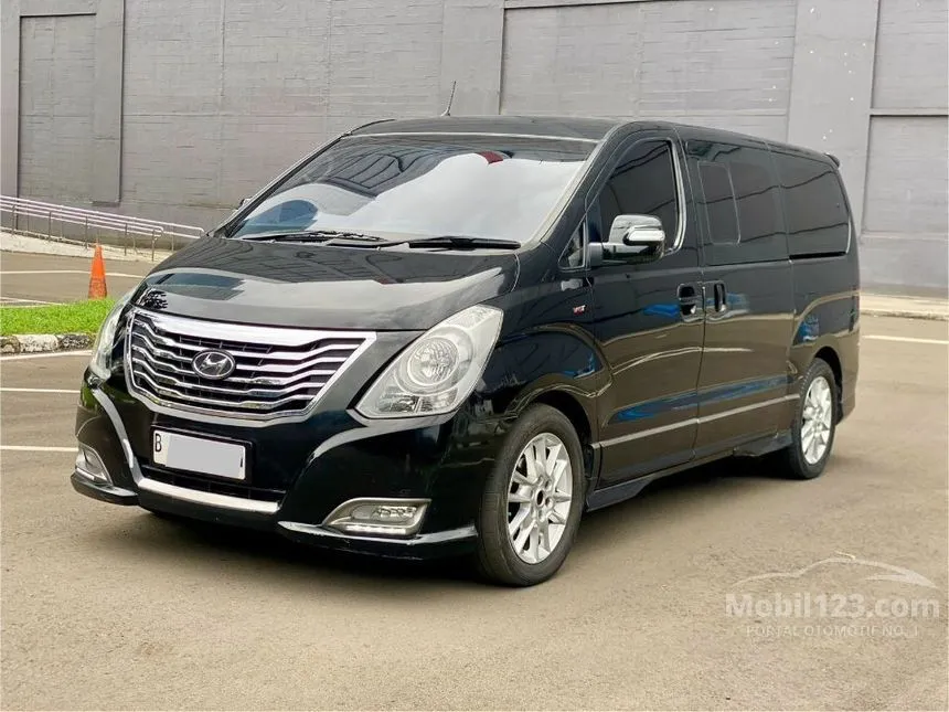 2015 Hyundai H-1 Royale Next Generation MPV