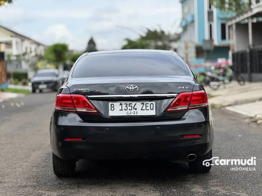 2010 Toyota Camry V Sedan