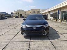2016 Toyota Camry 2.5 V SEPERTI BARU Sedan