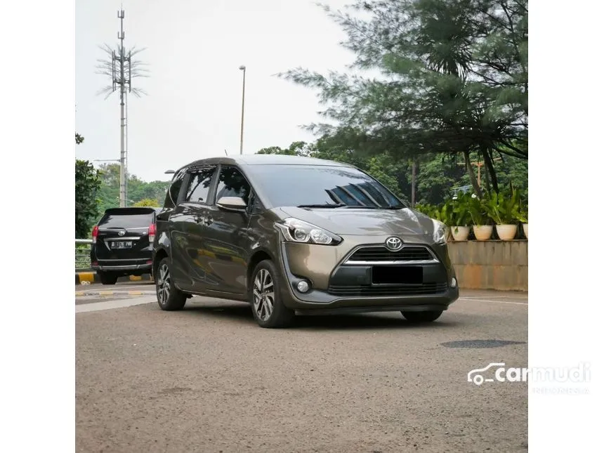 2017 Toyota Sienta V MPV