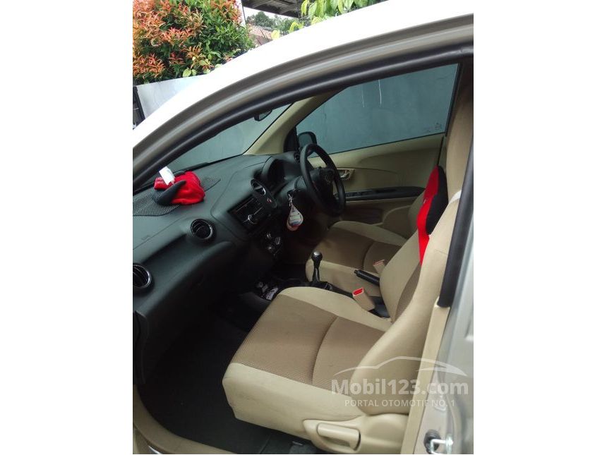 2015 Honda Brio Satya E Hatchback