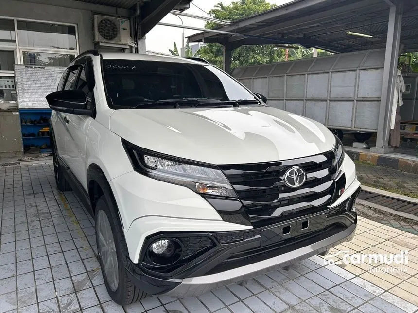 Jual Mobil Toyota Rush 2024 S GR Sport 1.5 di Jawa Timur Manual SUV Putih Rp 239.750.000