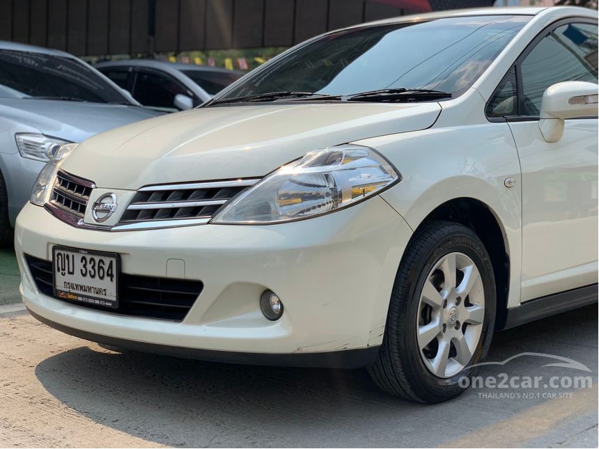 Nissan tiida 2011 хэтчбек