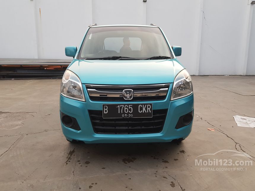 Jual Mobil  Suzuki  Karimun Wagon  R  2014 GX Wagon  R  1 0 di 