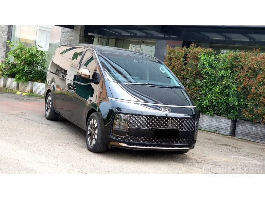 2022 Hyundai Staria Signature 7 MPV