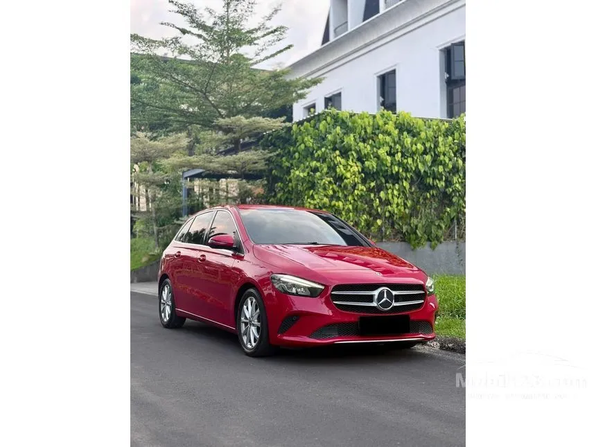 2018 Mercedes-Benz B200 Progressive Line Hatchback
