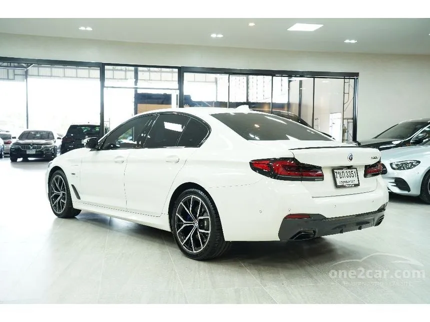 2023 BMW 530e M Sport Sedan