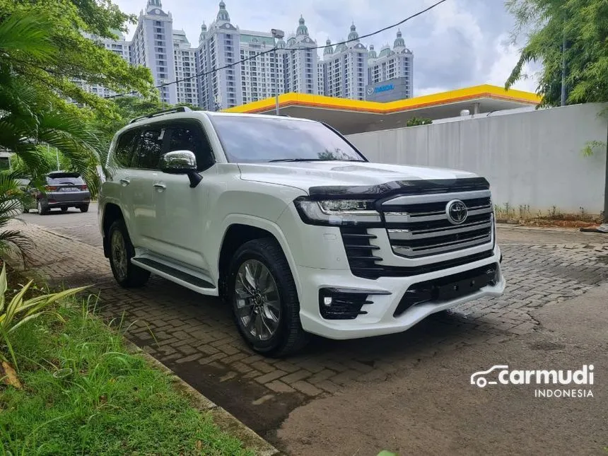 2024 Toyota Land Cruiser VX-R 70th Anniversary SUV