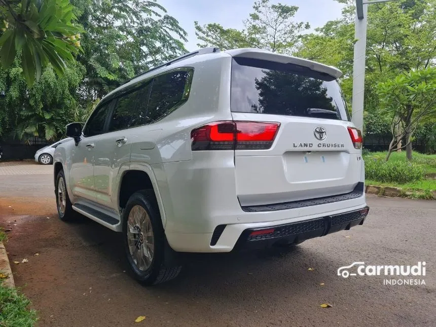 2024 Toyota Land Cruiser VX-R 70th Anniversary SUV