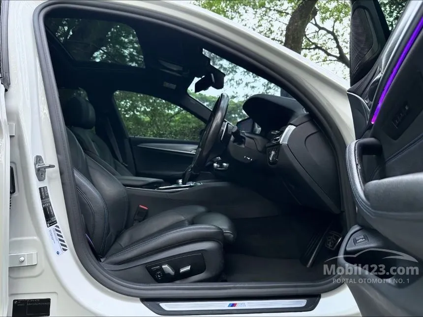 2019 BMW 530i M Sport Sedan
