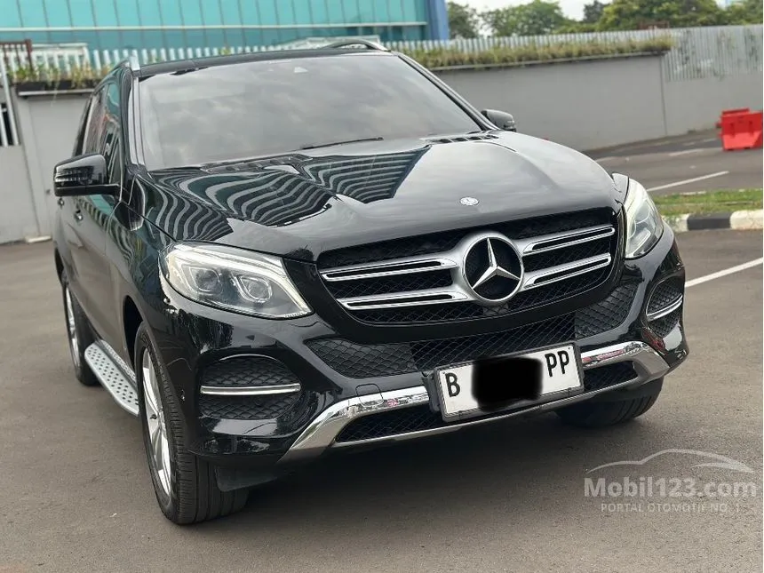 2016 Mercedes-Benz GLE400 Exclusive 4MATIC MC Nov SUV