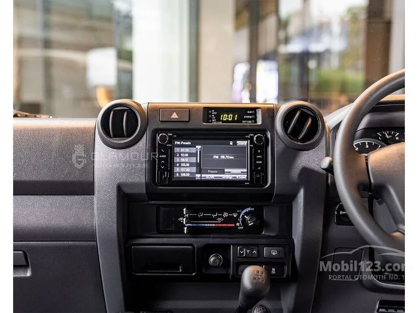 2022 Toyota Land Cruiser 70 GXL SUV