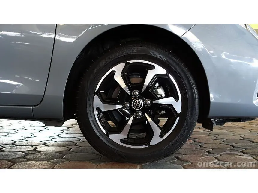 2024 Toyota Yaris Smart Hatchback