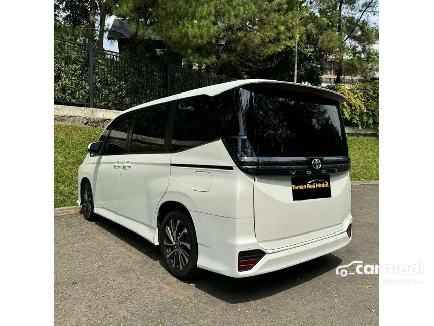 2023 Toyota Voxy Van Wagon