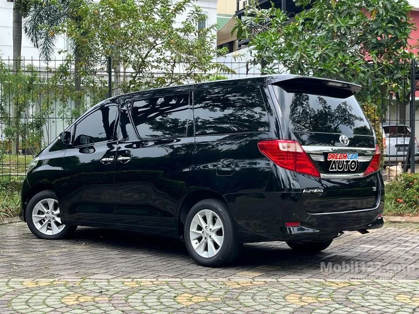 2013 Toyota Alphard X MPV