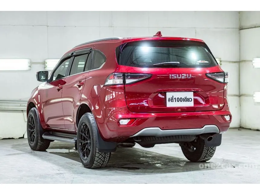 2022 Isuzu MU-X Ultimate SUV