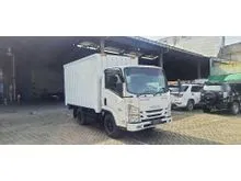 2018 Isuzu Elf 2.8 NLR Trucks / Elf NLR55TX 100PS 4R + Box Besi - seperti baru, km 21.200