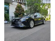 2021 Toyota Camry 2.5 V Sedan Black on Black Odo 40 b (TERMURAH)