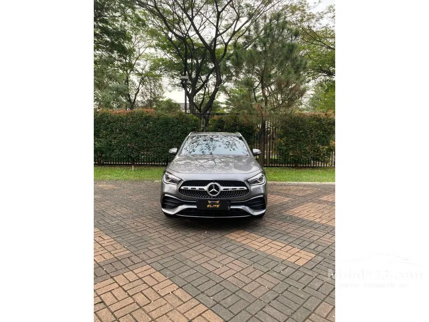 2023 Mercedes-Benz GLA200 AMG Line SUV