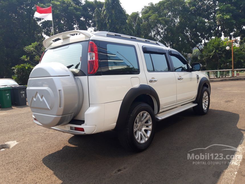 Jual Mobil Ford Everest 2014 LTD LTD LTD 2.5 di DKI 