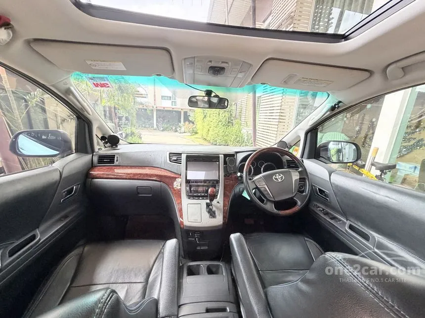 2012 Toyota VELLFIRE V Van