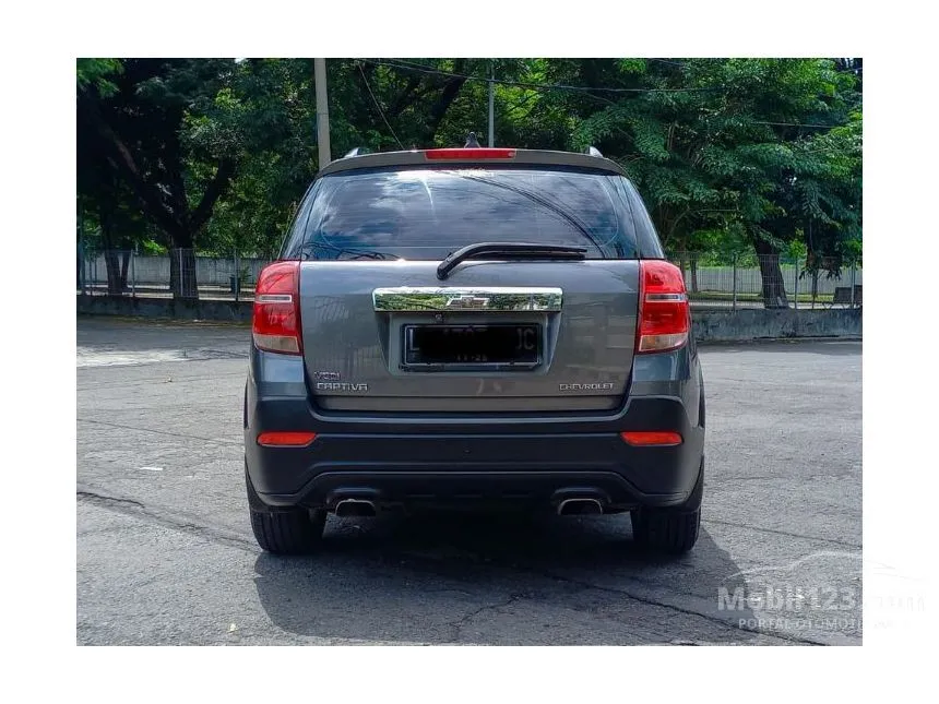 Jual Mobil Chevrolet Captiva 2014 2.0 di Jawa Timur Automatic SUV Abu