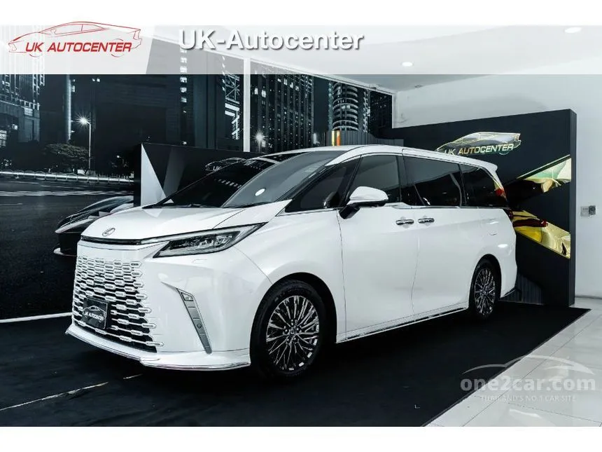 2024 Lexus LM350h Executive Van