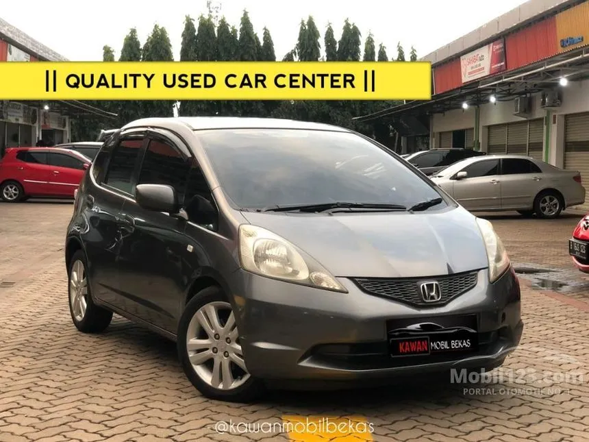 Jual Mobil Honda Jazz 2010 RS 1.5 di Banten Automatic Hatchback Abu