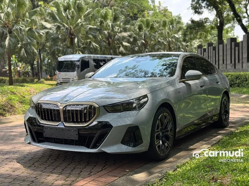 2023 BMW i5 eDrive40 M Sport Sedan