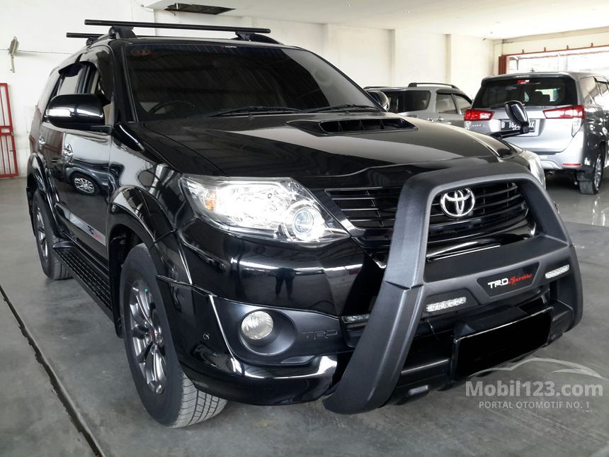  Jual  Mobil Toyota Fortuner  2014 G TRD 2 5 di Jawa Barat 