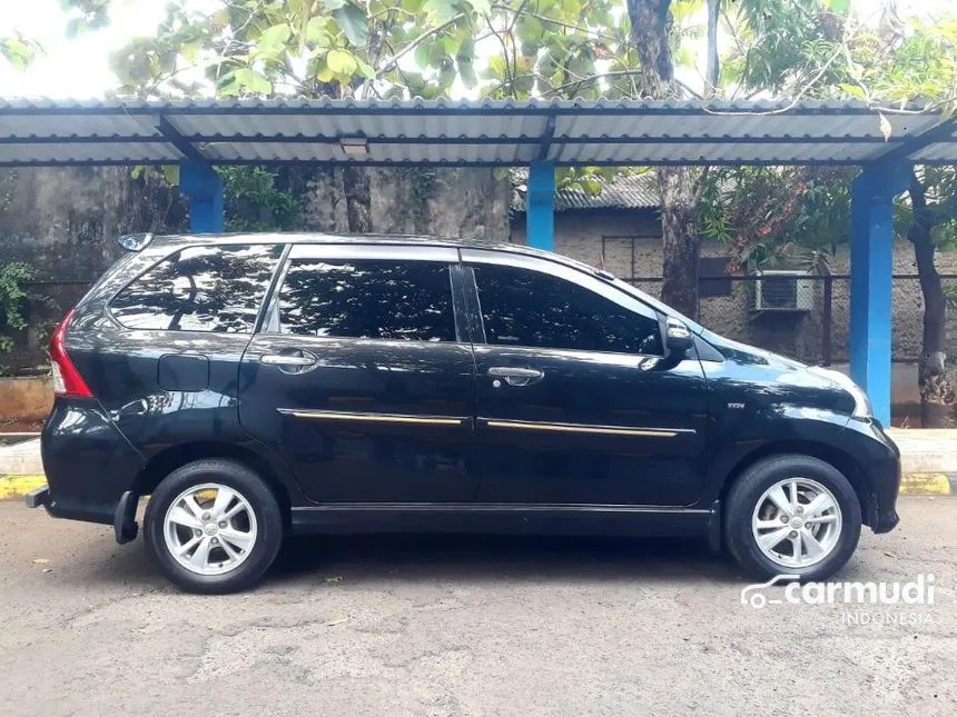 2013 Toyota Avanza Veloz MPV