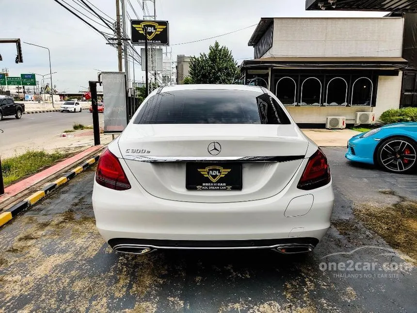 2019 Mercedes-Benz C300 e Avantgarde Sedan