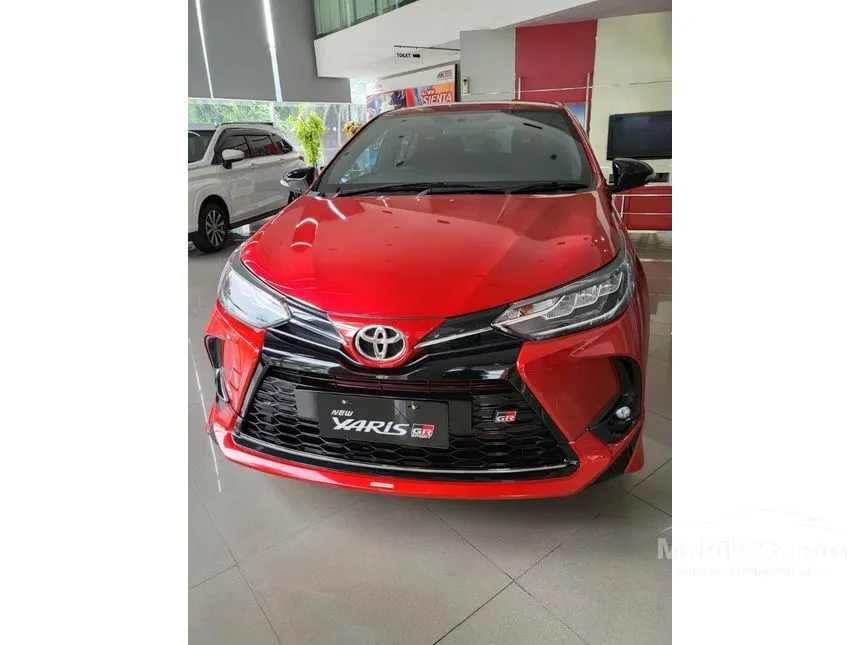 Jual Mobil Toyota Yaris 2023 S GR Sport 1.5 di Banten Automatic Hatchback Merah Rp 313.200.009